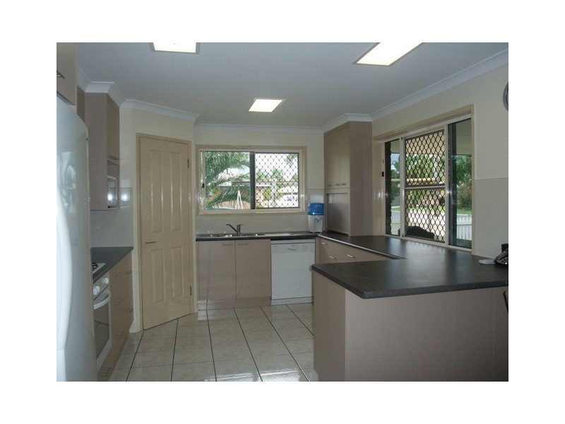 58 Bradman Drive, Glenella QLD 4740