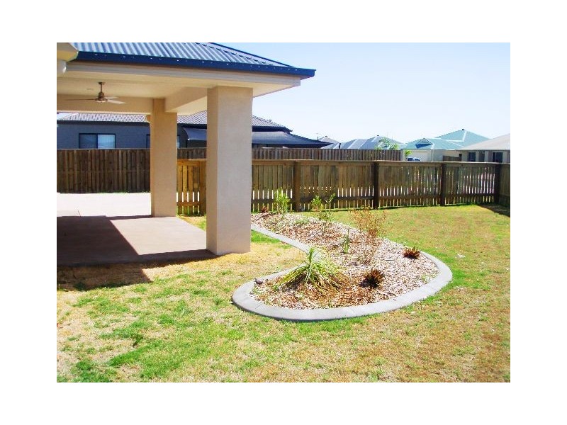 1 / Lot 31 Whitehaven Drive, Blacks Beach QLD 4740