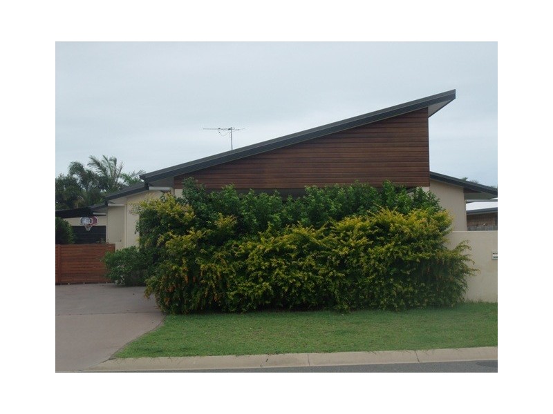 3 Mermaid Street, Shoal Point QLD 4750