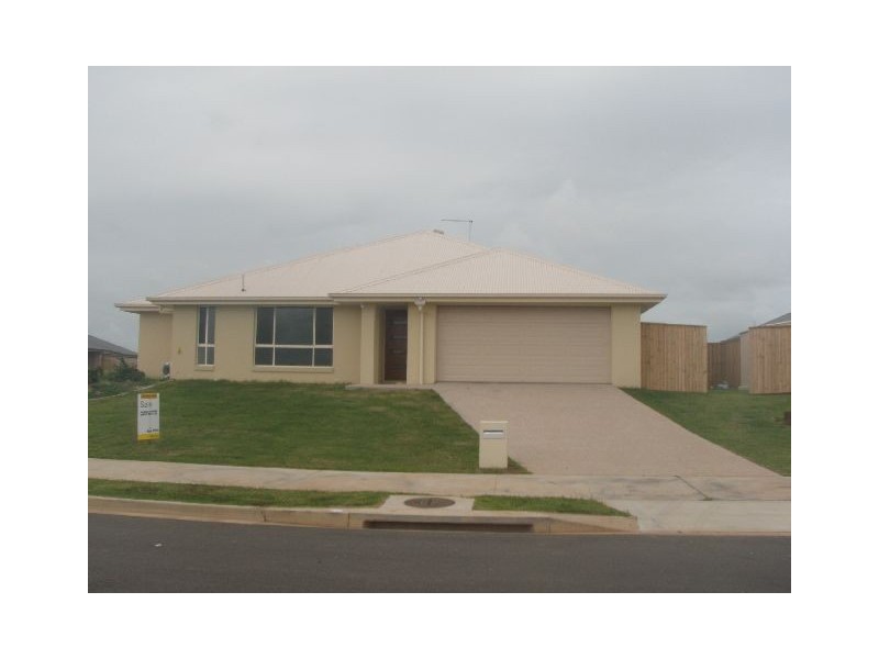 2 Hyams Way, Blacks Beach QLD 4740