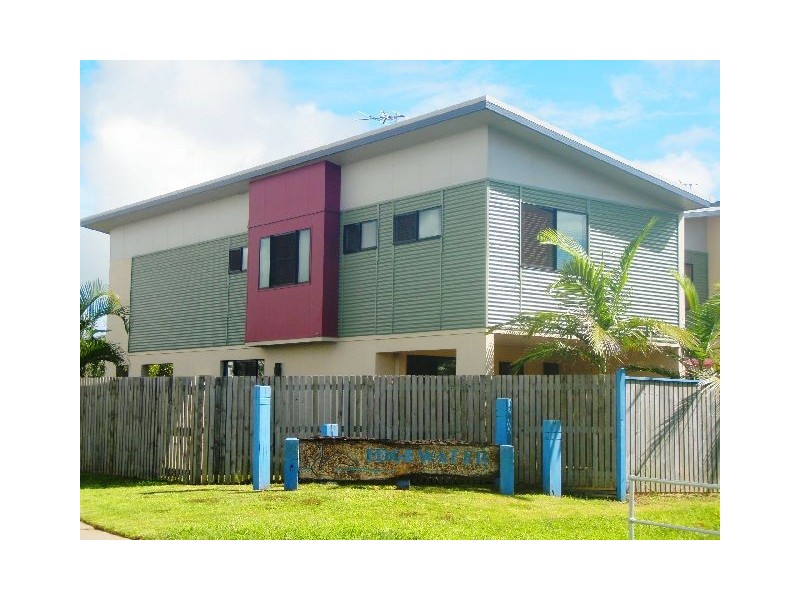 1/2  Whistlers way, Mount Pleasant QLD 4740