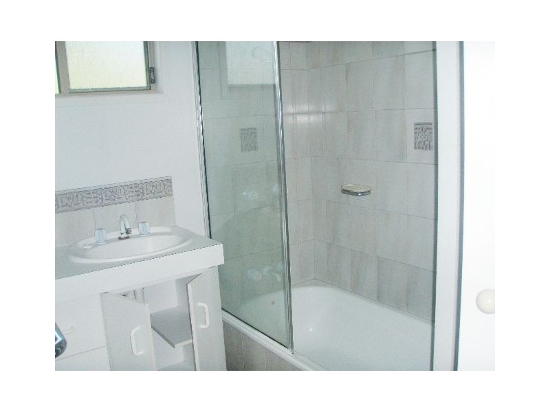 17 Mansfield Drive, Beaconsfield QLD 4740