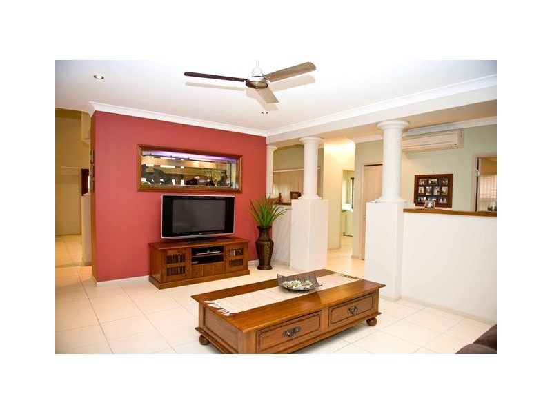 8 Tribute Court, Glenella QLD 4740