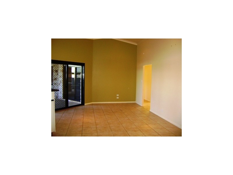6 Seychelles, Shoal Point QLD 4750