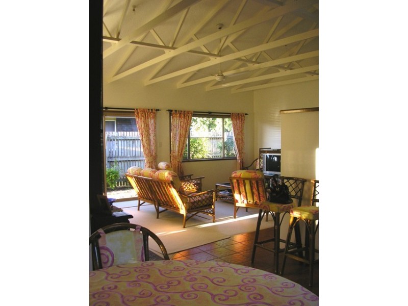 72 Amhurst Street, Slade Point QLD 4740