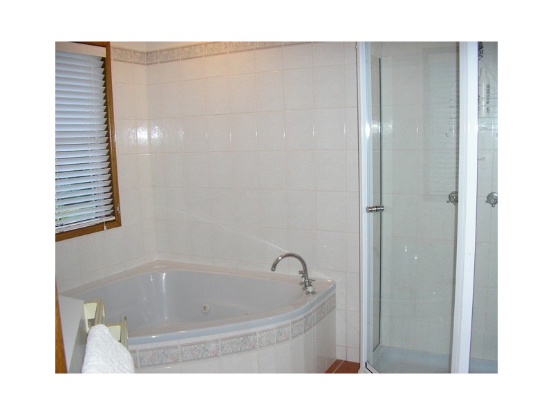 72 Amhurst Street, Slade Point QLD 4740