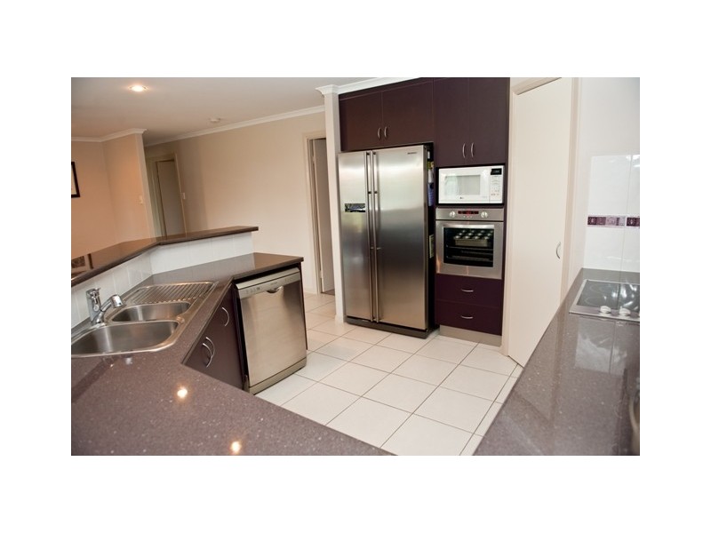 49 Frank Cowley Drive, Glenella QLD 4740
