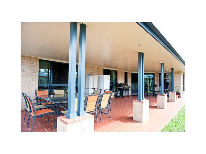 49 Frank Cowley Drive, Glenella QLD 4740