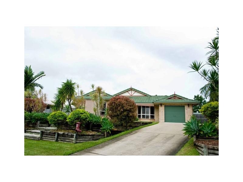 10 Melissa Crescent, Walkerston QLD 4751