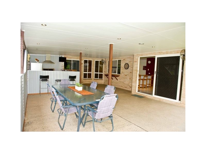 10 Melissa Crescent, Walkerston QLD 4751