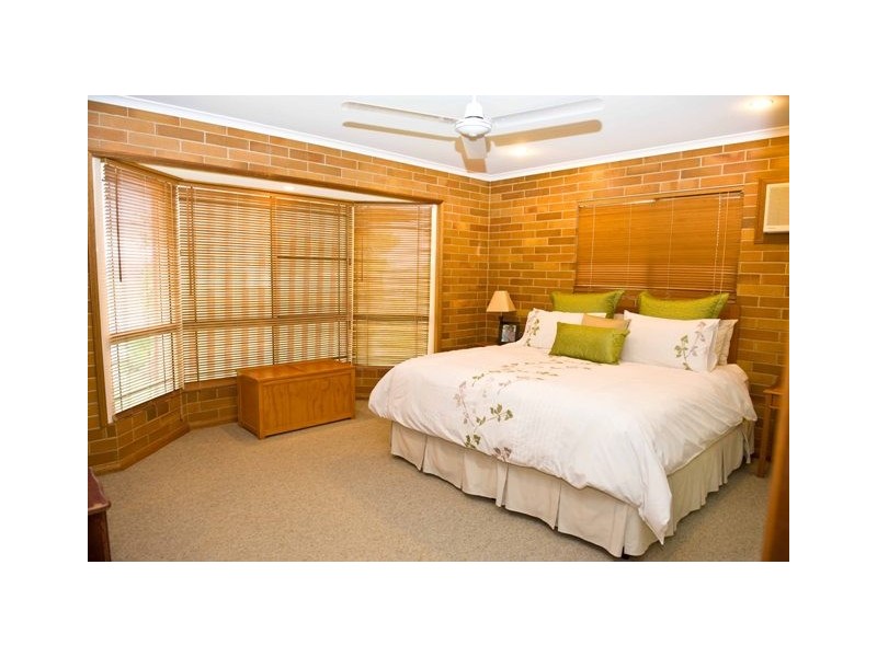 10 Melissa Crescent, Walkerston QLD 4751