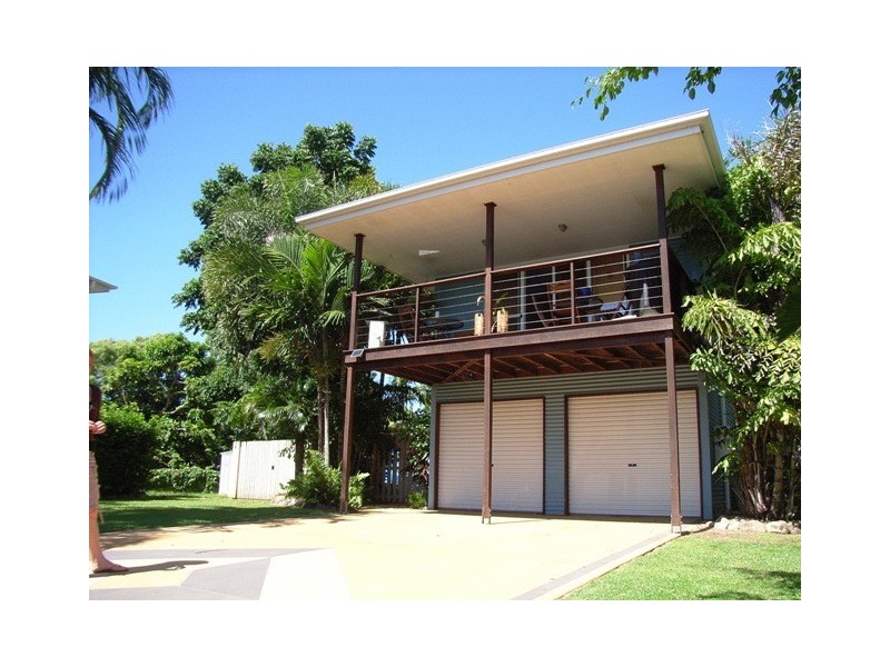 20 Grace Crescent, Slade Point QLD 4740