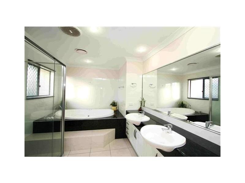 12 Kippen Street, East Mackay QLD 4740