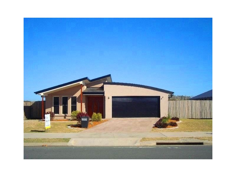 38  Whitehaven Drive, Blacks Beach QLD 4740