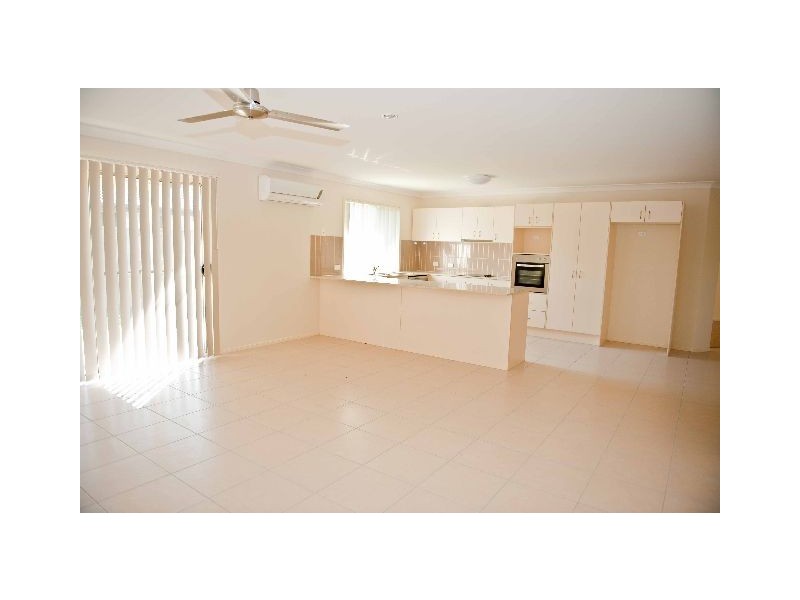 38  Whitehaven Drive, Blacks Beach QLD 4740