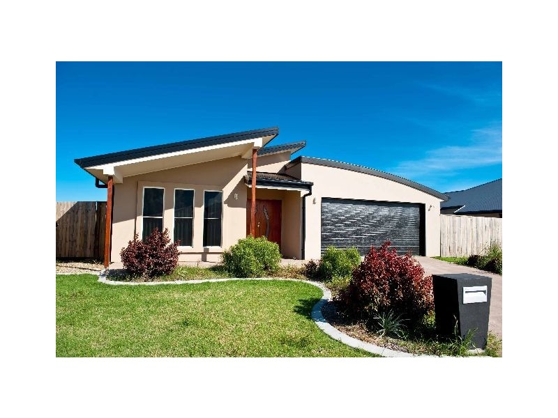 38  Whitehaven Drive, Blacks Beach QLD 4740