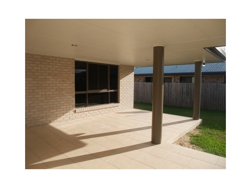 6 Wing Crescent, Mount Pleasant QLD 4740