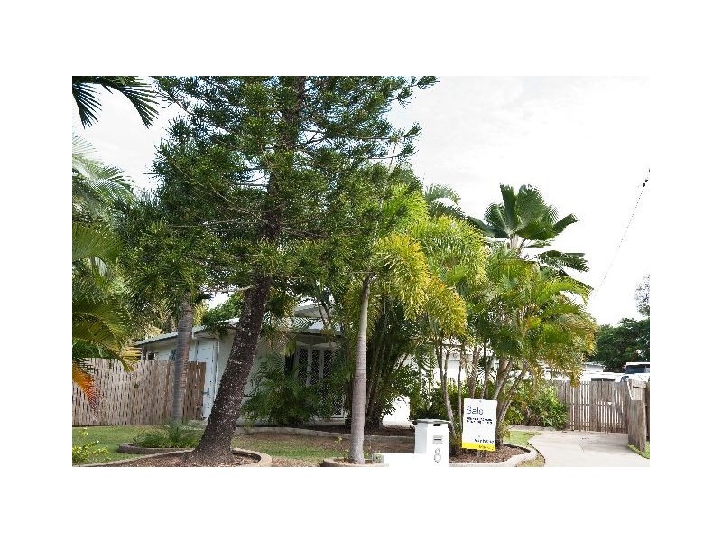 8 Petrel Street, Slade Point QLD 4740