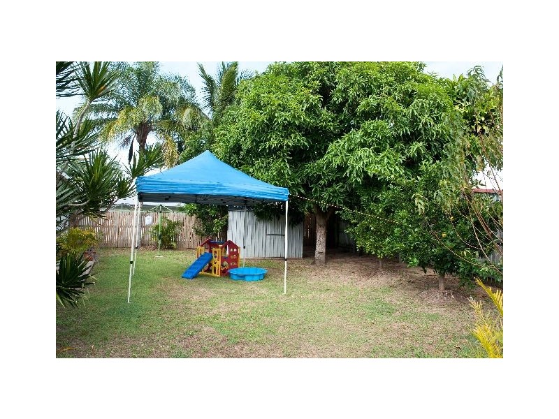 8 Petrel Street, Slade Point QLD 4740