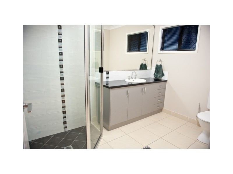 55 Kidston Avenue, Rural View QLD 4740