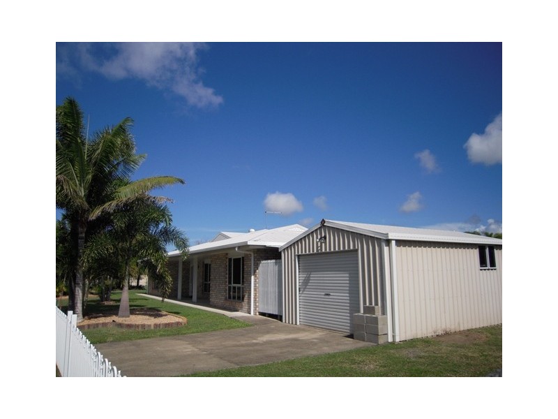 23 Broomdykes Drive, Beaconsfield QLD 4740