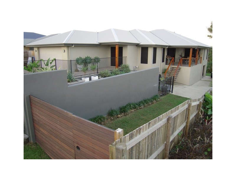 32 Kinghorn Street, Eimeo QLD 4740