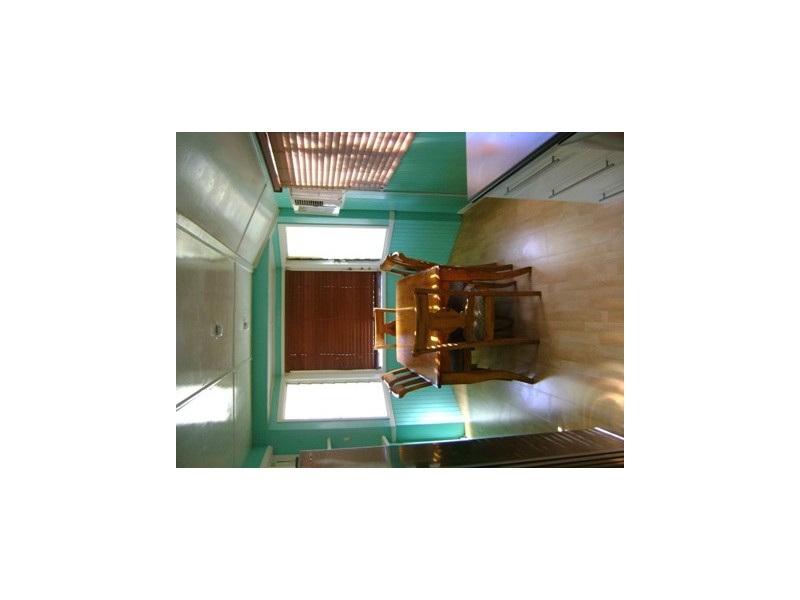 1 Kinnon Street, Glenella QLD 4740