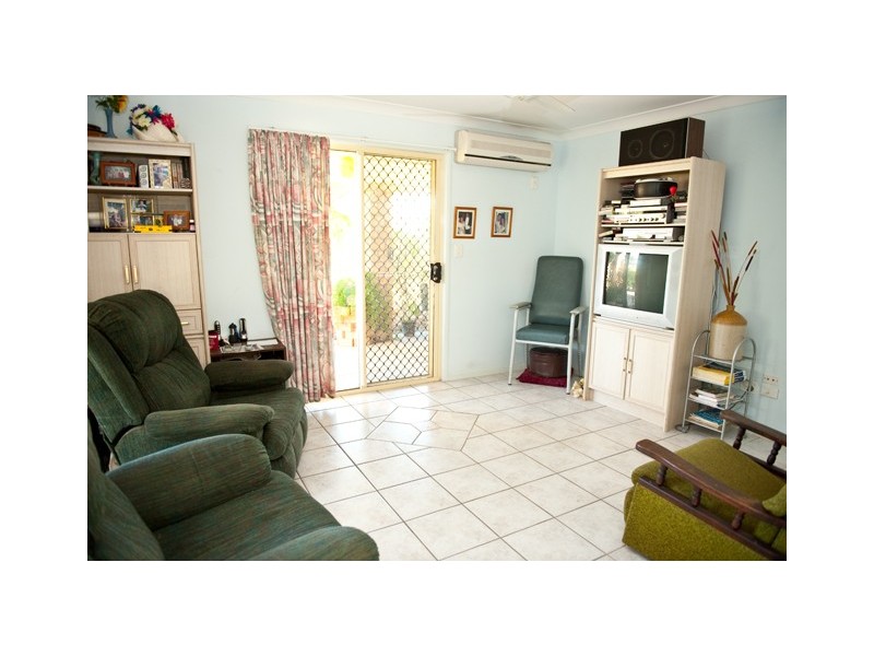 9 Hammer Street, Slade Point QLD 4740