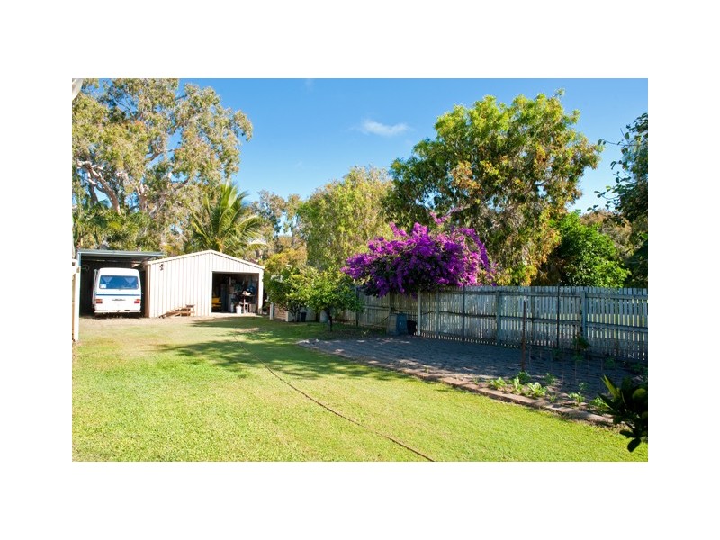 9 Hammer Street, Slade Point QLD 4740