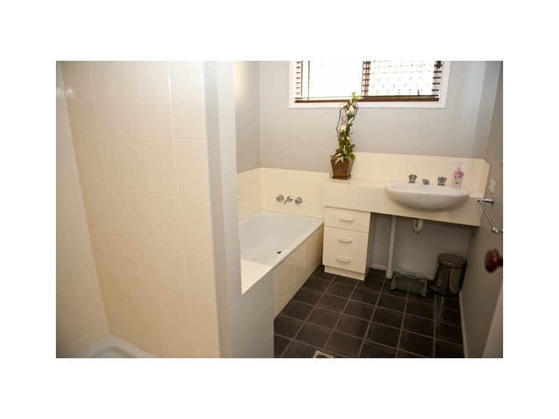 8 McKnight Road, Hay Point QLD 4740