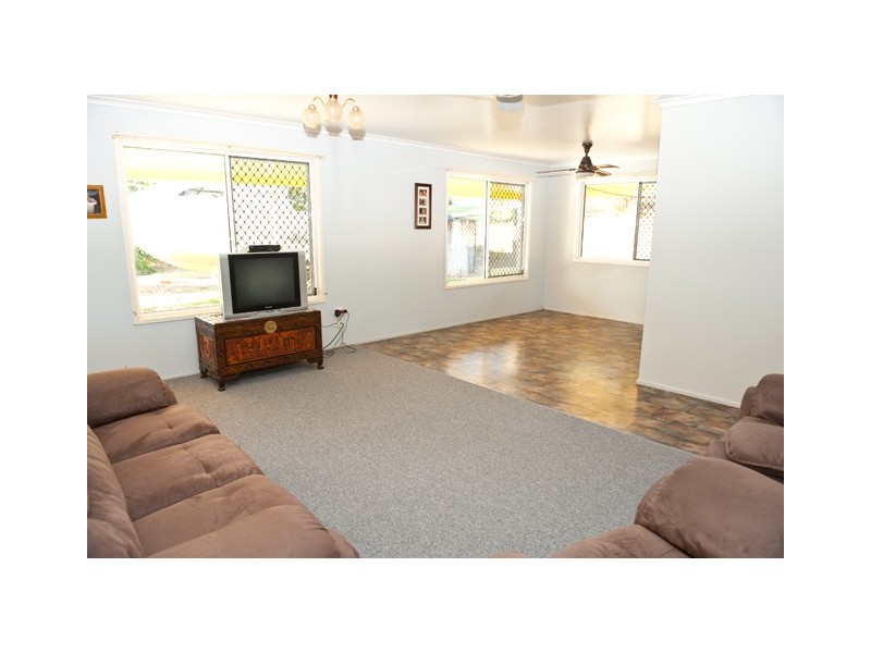 8 McKnight Road, Hay Point QLD 4740