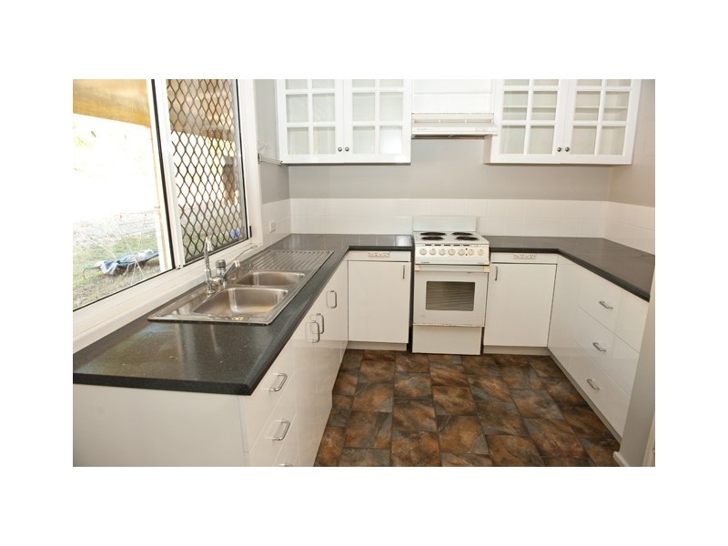 8 McKnight Road, Hay Point QLD 4740