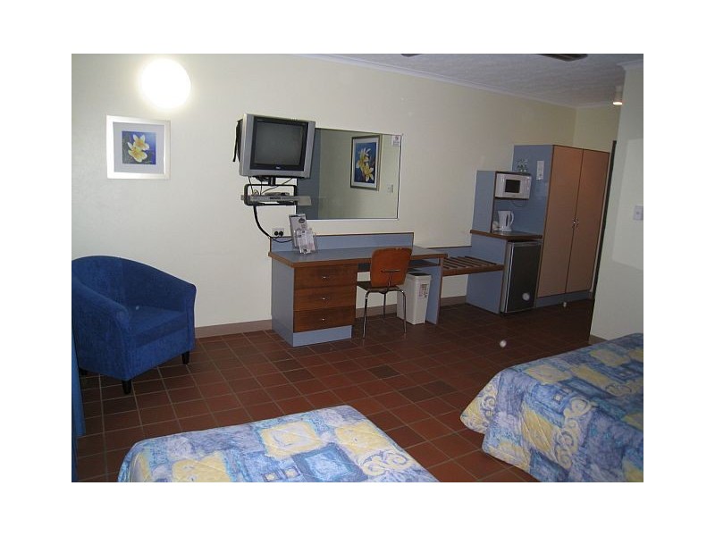 6  Beach Road, Dolphin Heads QLD 4740