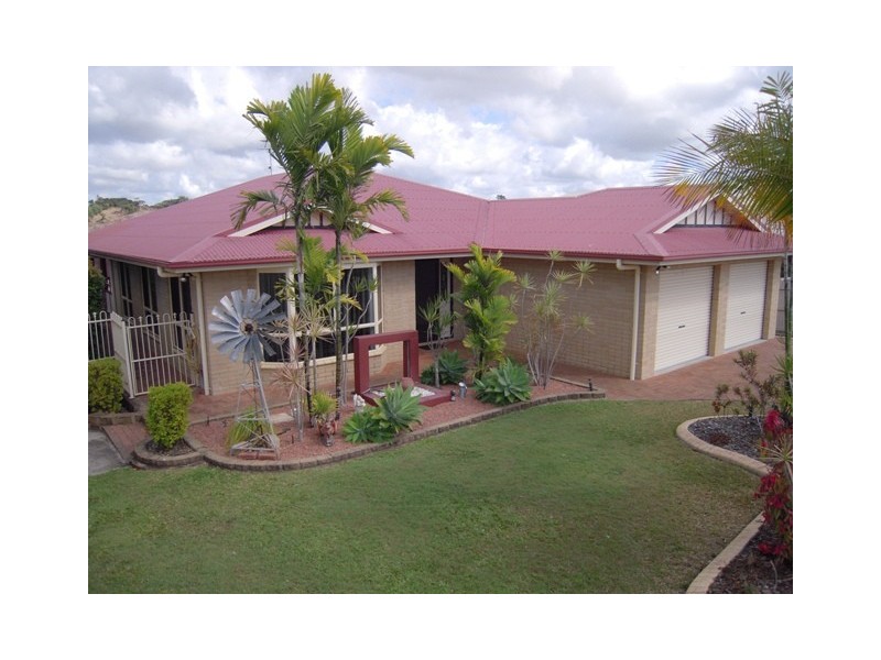 11 Denham Crescent, Rural View QLD 4740