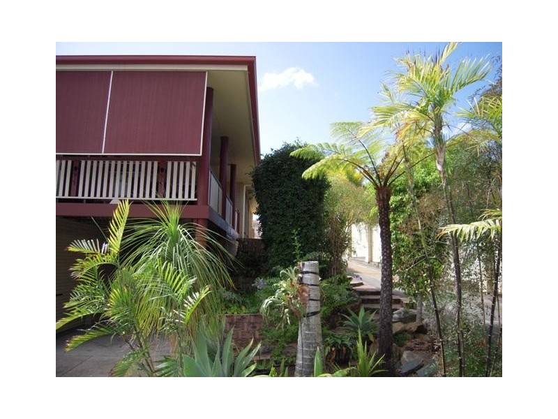 11 Denham Crescent, Rural View QLD 4740