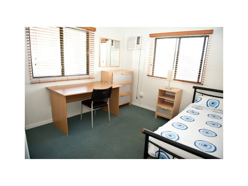 64 Wellington Street, Mackay QLD 4740