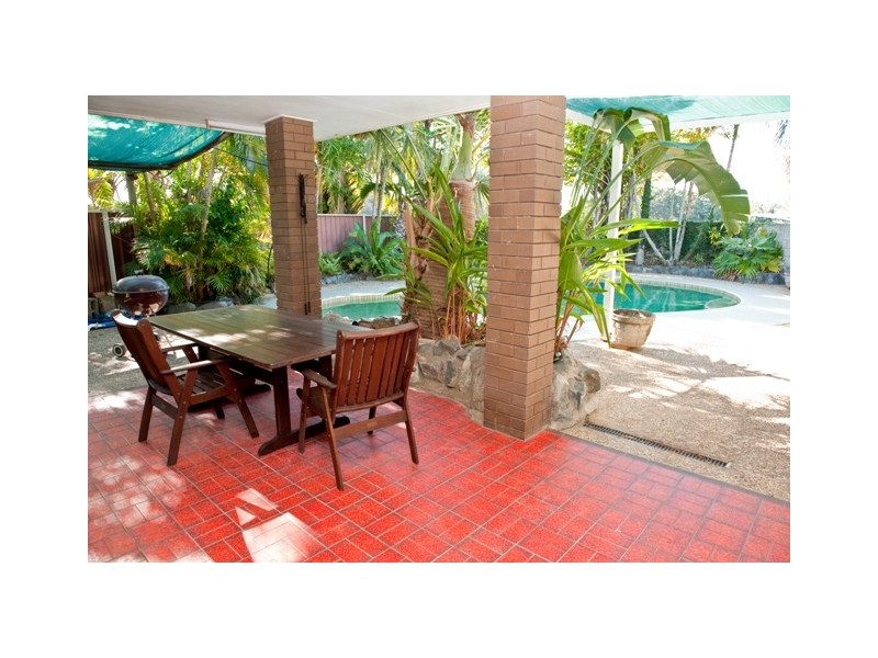 15 Hartog Street, Andergrove QLD 4740