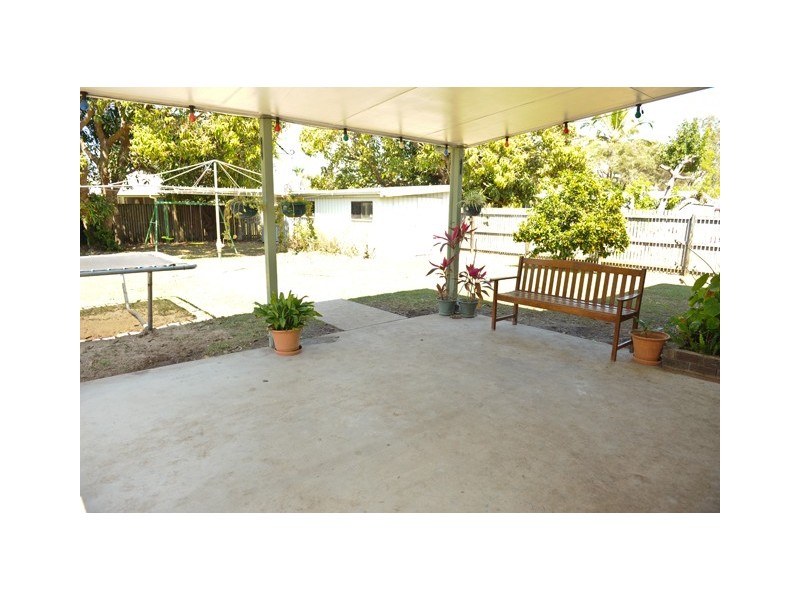 12 Harris Street, Beaconsfield QLD 4740