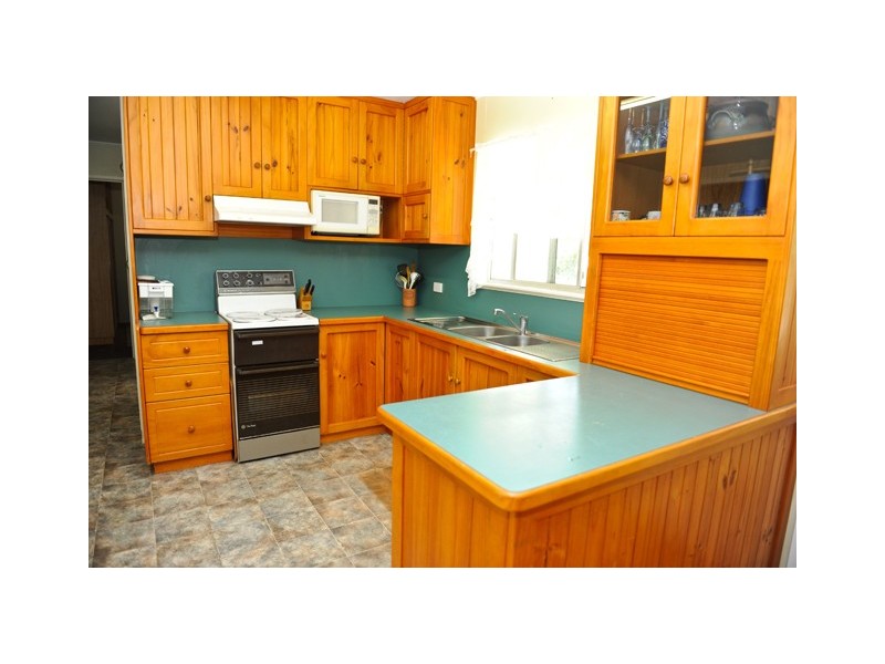 12 Harris Street, Beaconsfield QLD 4740