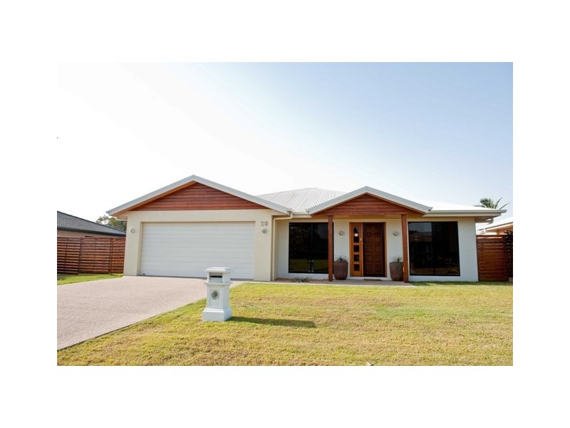 20 Eva Parade, Glenella QLD 4740