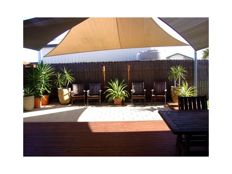6 Porpoise Place, Andergrove QLD 4740