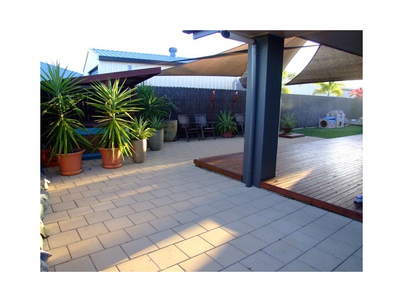 6 Porpoise Place, Andergrove QLD 4740