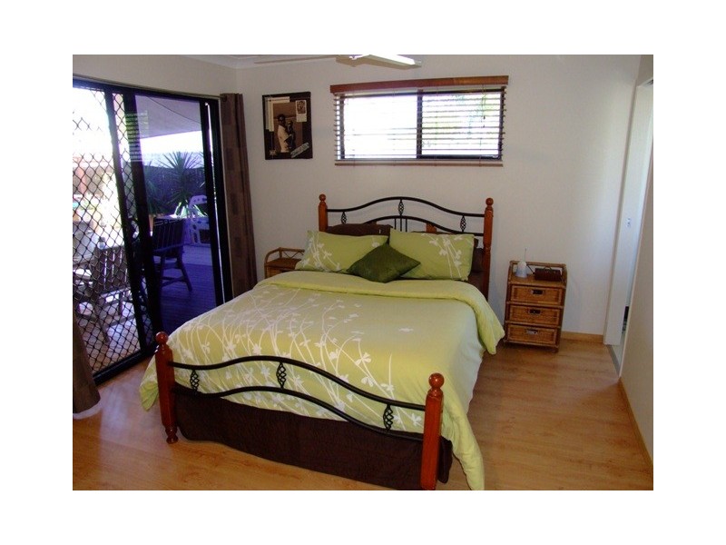6 Porpoise Place, Andergrove QLD 4740