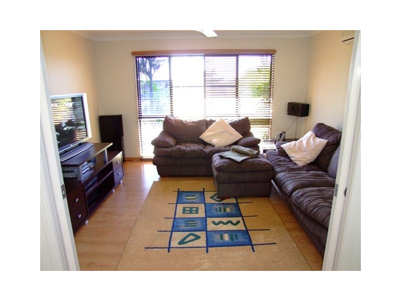 6 Porpoise Place, Andergrove QLD 4740