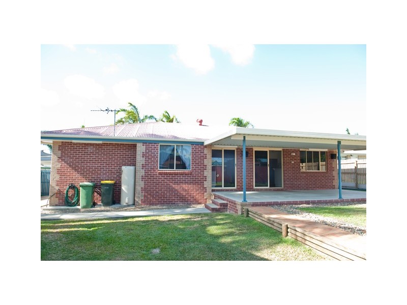 4 Pandanus Street, Beaconsfield QLD 4740