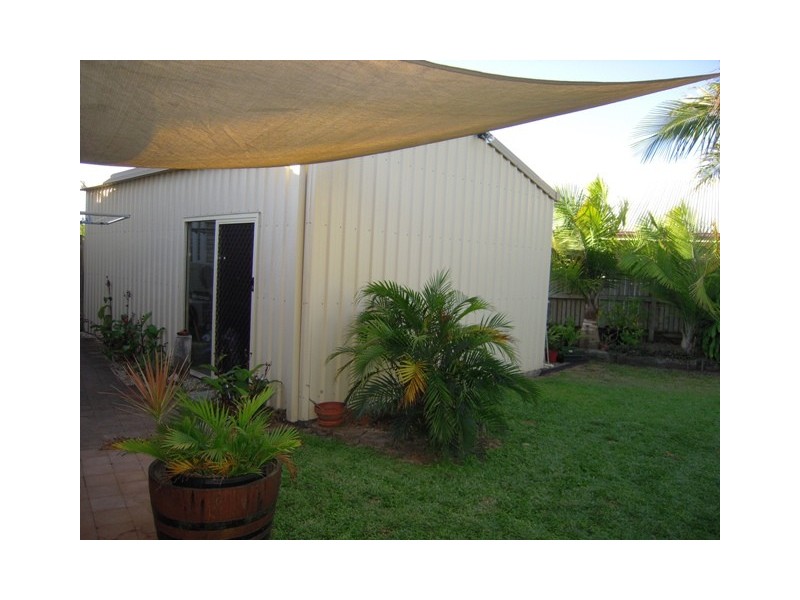 4 Botha Street, Blacks Beach QLD 4740