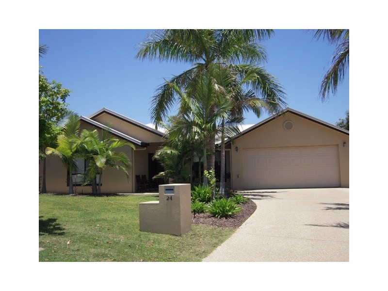 24  Botha Street, Blacks Beach QLD 4740