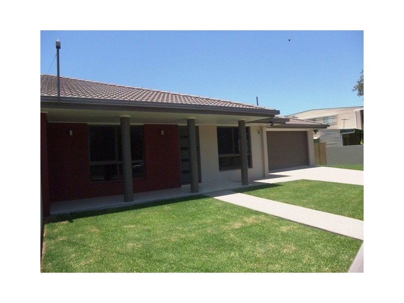 2/11 Arcturus Street, North Mackay QLD 4740
