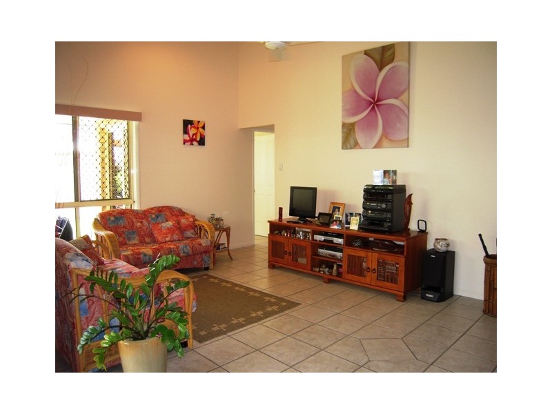13 Ben Nevis Street, Beaconsfield QLD 4740