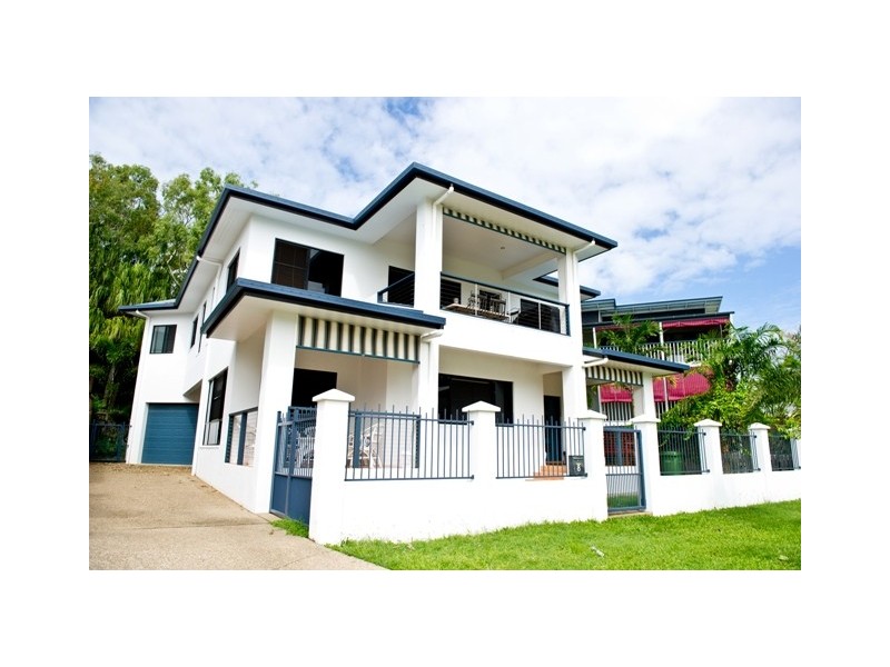8/3 Mango Avenue, Eimeo QLD 4740